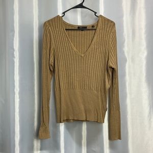 BCBG women’s top.  New but no tags
